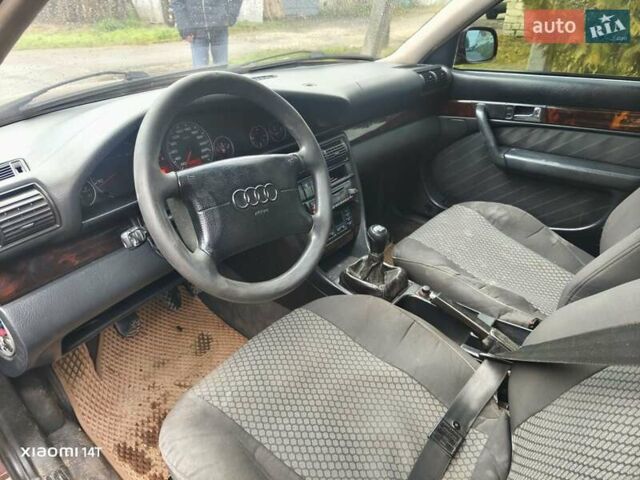 Красный Ауди А6, объемом двигателя 2.46 л и пробегом 560 тыс. км за 2999 $, фото 9 на Automoto.ua