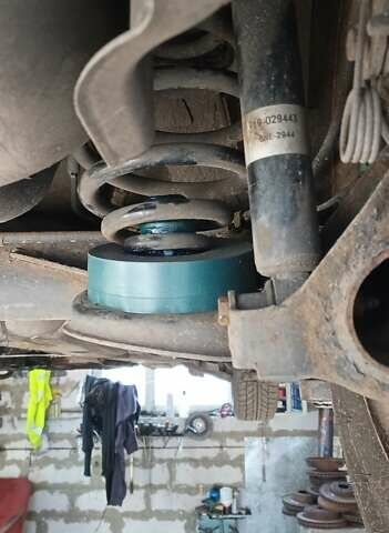 Красный Ауди А6, объемом двигателя 1.8 л и пробегом 282 тыс. км за 3300 $, фото 52 на Automoto.ua