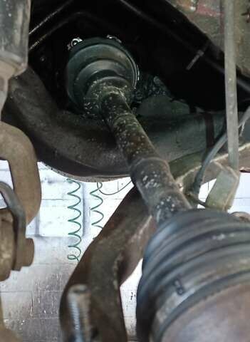 Красный Ауди А6, объемом двигателя 1.8 л и пробегом 282 тыс. км за 3300 $, фото 53 на Automoto.ua