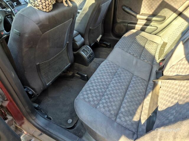 Червоний Ауді А6, об'ємом двигуна 2.4 л та пробігом 362 тис. км за 3500 $, фото 8 на Automoto.ua