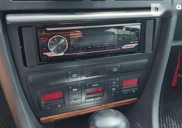 Ауди А6, объемом двигателя 2.5 л и пробегом 249 тыс. км за 6699 $, фото 16 на Automoto.ua