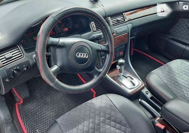 Ауди А6, объемом двигателя 2.5 л и пробегом 249 тыс. км за 6699 $, фото 9 на Automoto.ua