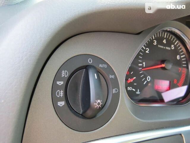 Ауді А6, об'ємом двигуна 2.4 л та пробігом 273 тис. км за 8400 $, фото 24 на Automoto.ua