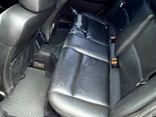 Ауди А6, объемом двигателя 2.6 л и пробегом 300 тыс. км за 3200 $, фото 13 на Automoto.ua