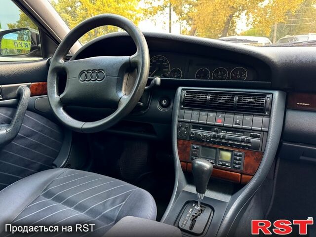 Ауди А6, объемом двигателя 2.8 л и пробегом 385 тыс. км за 4500 $, фото 5 на Automoto.ua