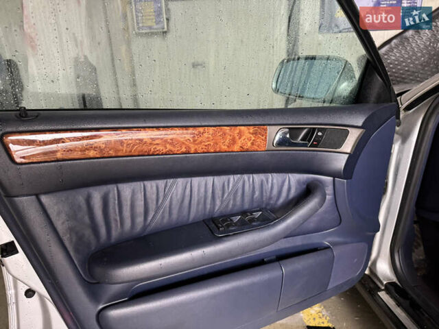 Ауди А6, объемом двигателя 2.5 л и пробегом 250 тыс. км за 2999 $, фото 21 на Automoto.ua