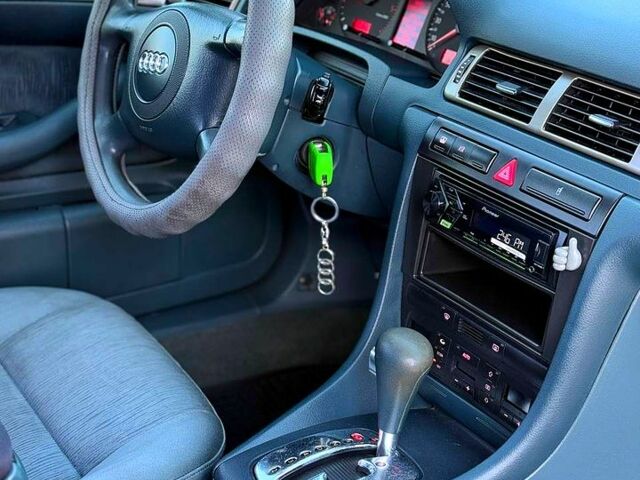 Ауди А6, объемом двигателя 25 л и пробегом 330 тыс. км за 4950 $, фото 10 на Automoto.ua