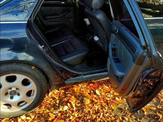Ауди А6, объемом двигателя 2.5 л и пробегом 372 тыс. км за 2100 $, фото 8 на Automoto.ua