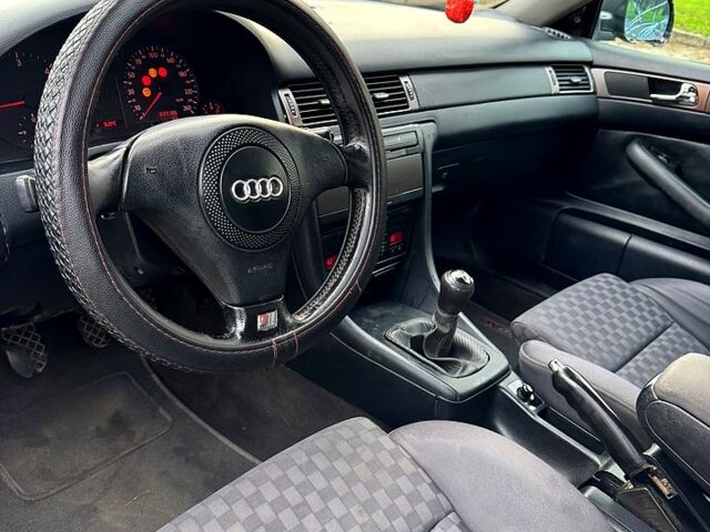 Ауди А6, объемом двигателя 2.5 л и пробегом 230 тыс. км за 1500 $, фото 7 на Automoto.ua