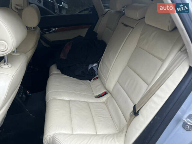 Ауди А6, объемом двигателя 3 л и пробегом 380 тыс. км за 8000 $, фото 5 на Automoto.ua