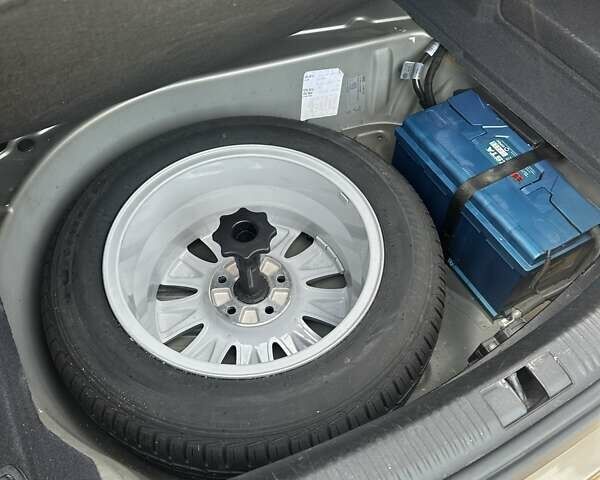 Ауди А6, объемом двигателя 2 л и пробегом 292 тыс. км за 7600 $, фото 5 на Automoto.ua
