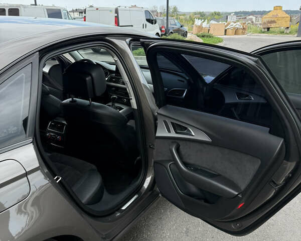 Ауді А6, об'ємом двигуна 3 л та пробігом 286 тис. км за 20800 $, фото 7 на Automoto.ua