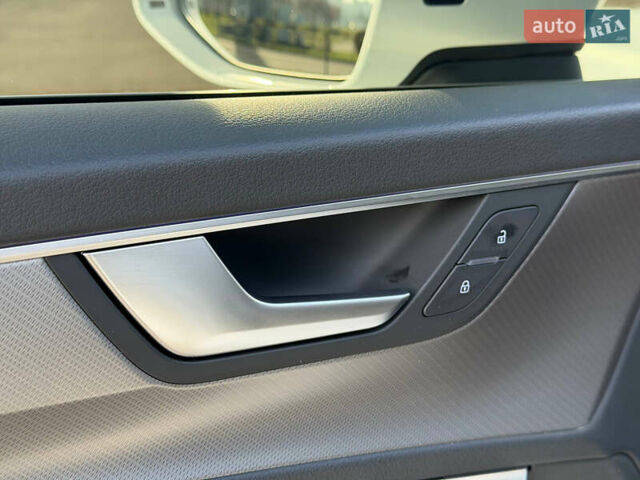 Ауди А6, объемом двигателя 0 л и пробегом 121 тыс. км за 37900 $, фото 19 на Automoto.ua