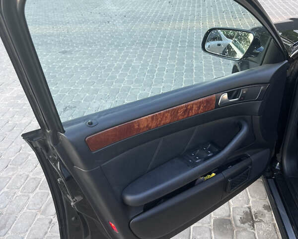 Ауди А6, объемом двигателя 2.5 л и пробегом 280 тыс. км за 4400 $, фото 16 на Automoto.ua