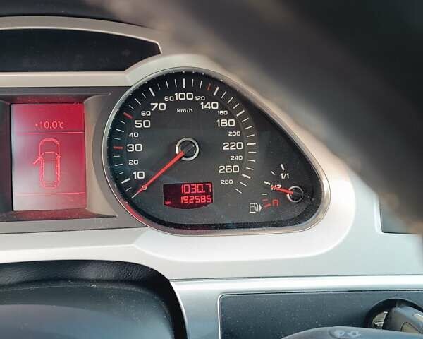 Ауди А6, объемом двигателя 1.98 л и пробегом 193 тыс. км за 10700 $, фото 5 на Automoto.ua