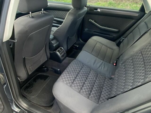 Серый Ауди А6, объемом двигателя 2.5 л и пробегом 500 тыс. км за 4150 $, фото 8 на Automoto.ua