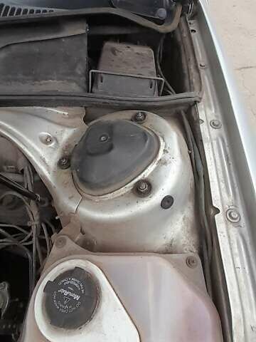 Серый Ауди А6, объемом двигателя 2 л и пробегом 400 тыс. км за 3000 $, фото 5 на Automoto.ua