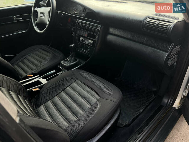 Серый Ауди А6, объемом двигателя 2.5 л и пробегом 388 тыс. км за 2900 $, фото 10 на Automoto.ua