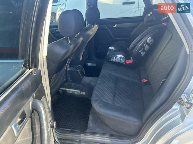 Сірий Ауді А6, об'ємом двигуна 2.46 л та пробігом 320 тис. км за 3600 $, фото 9 на Automoto.ua