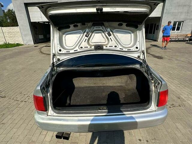 Серый Ауди А6, объемом двигателя 2.8 л и пробегом 486 тыс. км за 2777 $, фото 7 на Automoto.ua