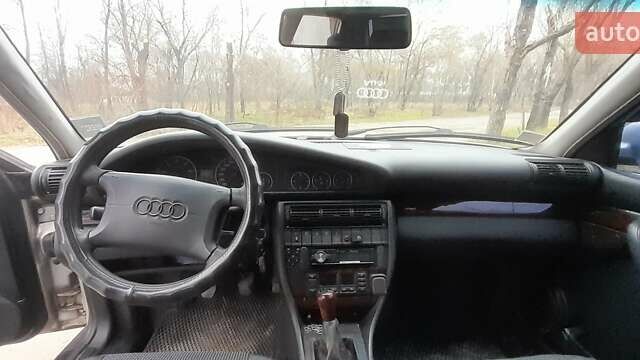 Серый Ауди А6, объемом двигателя 2 л и пробегом 400 тыс. км за 3000 $, фото 8 на Automoto.ua