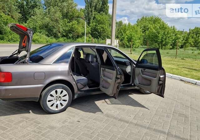 Сірий Ауді А6, об'ємом двигуна 2.6 л та пробігом 264 тис. км за 3900 $, фото 2 на Automoto.ua