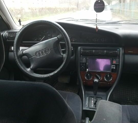 Сірий Ауді А6, об'ємом двигуна 2.6 л та пробігом 3 тис. км за 3000 $, фото 1 на Automoto.ua