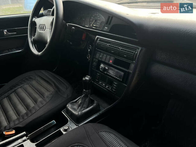 Серый Ауди А6, объемом двигателя 2.5 л и пробегом 388 тыс. км за 2900 $, фото 11 на Automoto.ua