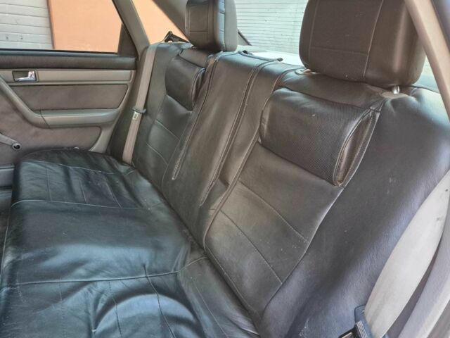 Серый Ауди А6, объемом двигателя 2.6 л и пробегом 265 тыс. км за 2250 $, фото 8 на Automoto.ua