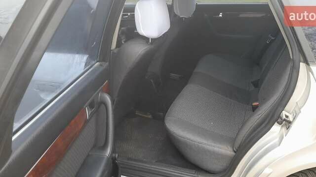 Серый Ауди А6, объемом двигателя 2 л и пробегом 400 тыс. км за 3000 $, фото 10 на Automoto.ua