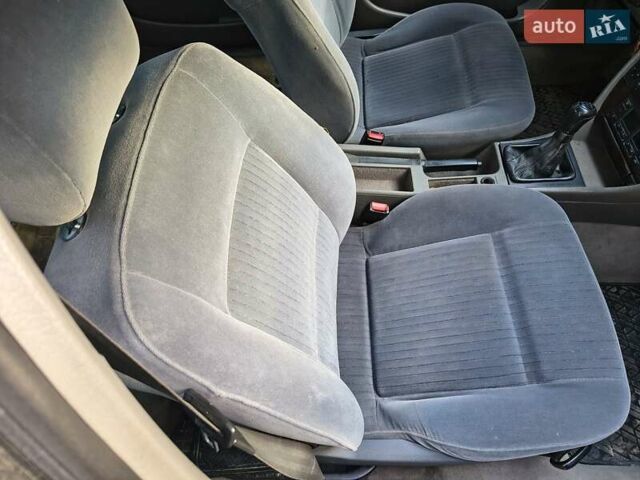 Серый Ауди А6, объемом двигателя 2.6 л и пробегом 360 тыс. км за 2500 $, фото 16 на Automoto.ua