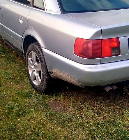 Сірий Ауді А6, об'ємом двигуна 2.6 л та пробігом 250 тис. км за 2750 $, фото 8 на Automoto.ua