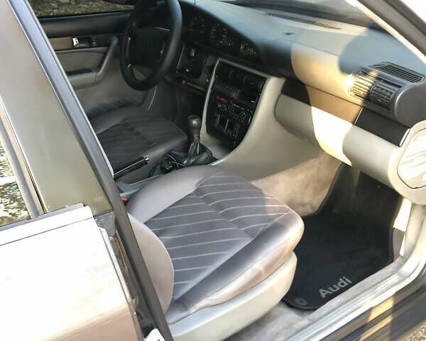 Сірий Ауді А6, об'ємом двигуна 2.6 л та пробігом 283 тис. км за 3500 $, фото 4 на Automoto.ua