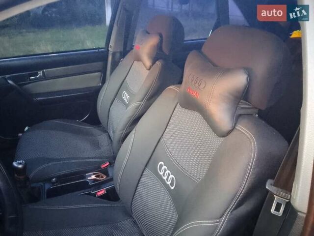 Серый Ауди А6, объемом двигателя 2.46 л и пробегом 510 тыс. км за 4000 $, фото 5 на Automoto.ua