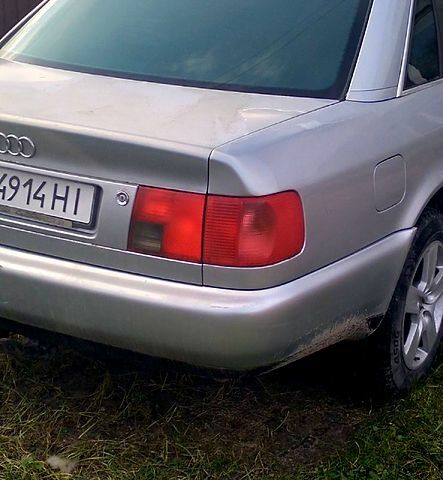 Сірий Ауді А6, об'ємом двигуна 2.6 л та пробігом 250 тис. км за 2750 $, фото 2 на Automoto.ua