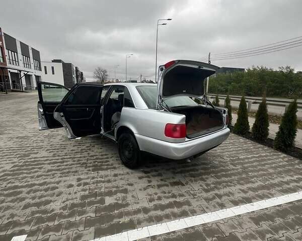 Серый Ауди А6, объемом двигателя 2.6 л и пробегом 400 тыс. км за 3200 $, фото 9 на Automoto.ua