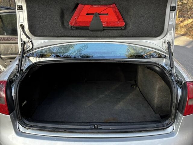 Серый Ауди А6, объемом двигателя 1.9 л и пробегом 411 тыс. км за 3700 $, фото 6 на Automoto.ua