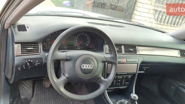 Серый Ауди А6, объемом двигателя 2.8 л и пробегом 274 тыс. км за 5500 $, фото 4 на Automoto.ua