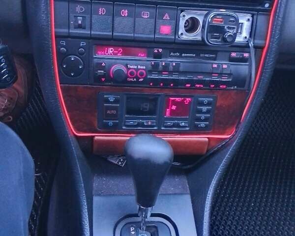 Серый Ауди А6, объемом двигателя 2.5 л и пробегом 495 тыс. км за 4000 $, фото 14 на Automoto.ua