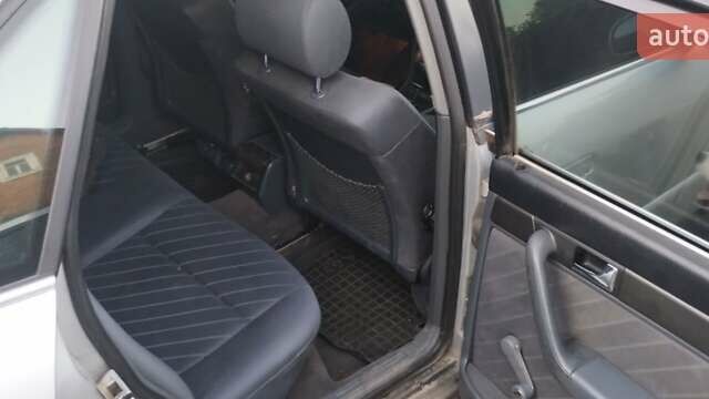 Сірий Ауді А6, об'ємом двигуна 2.8 л та пробігом 460 тис. км за 2750 $, фото 4 на Automoto.ua