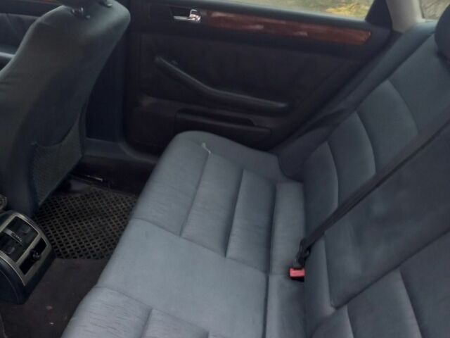 Серый Ауди А6, объемом двигателя 2.4 л и пробегом 334 тыс. км за 3600 $, фото 4 на Automoto.ua