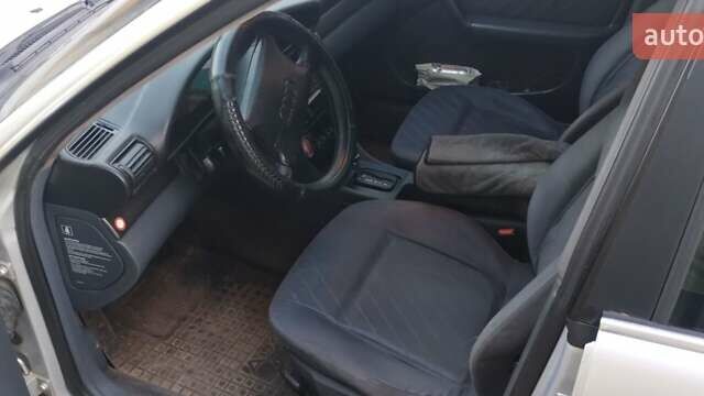 Сірий Ауді А6, об'ємом двигуна 2.8 л та пробігом 460 тис. км за 2750 $, фото 2 на Automoto.ua