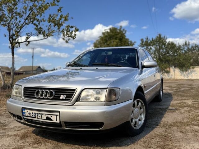 Серый Ауди А6, объемом двигателя 2.6 л и пробегом 380 тыс. км за 2500 $, фото 1 на Automoto.ua