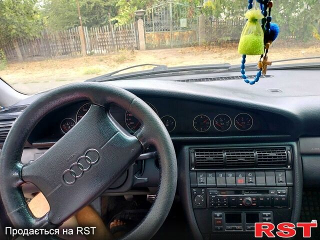 Серый Ауди А6, объемом двигателя 2.6 л и пробегом 455 тыс. км за 2200 $, фото 4 на Automoto.ua