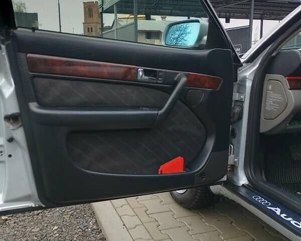 Серый Ауди А6, объемом двигателя 2.5 л и пробегом 495 тыс. км за 4000 $, фото 16 на Automoto.ua