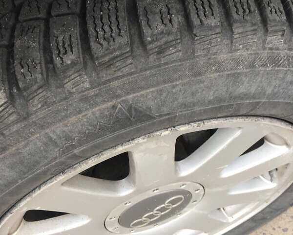 Серый Ауди А6, объемом двигателя 2.8 л и пробегом 350 тыс. км за 5000 $, фото 8 на Automoto.ua