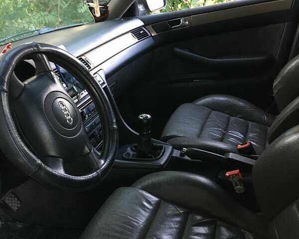 Серый Ауди А6, объемом двигателя 0 л и пробегом 250 тыс. км за 4600 $, фото 4 на Automoto.ua