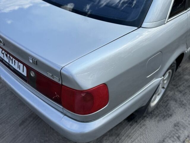 Серый Ауди А6, объемом двигателя 2.6 л и пробегом 380 тыс. км за 2500 $, фото 12 на Automoto.ua