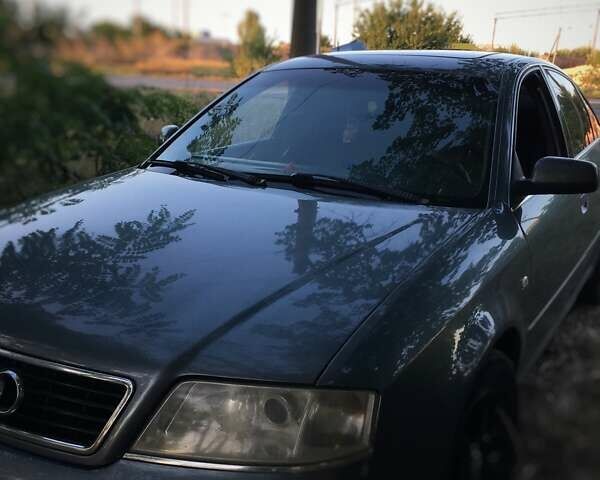 Серый Ауди А6, объемом двигателя 0 л и пробегом 250 тыс. км за 4600 $, фото 2 на Automoto.ua
