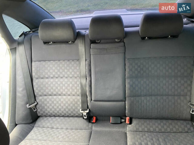 Серый Ауди А6, объемом двигателя 1.9 л и пробегом 425 тыс. км за 4300 $, фото 2 на Automoto.ua